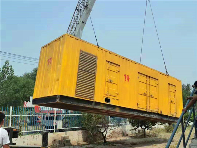 钦北300KW柴油发电机组油耗是多少?
