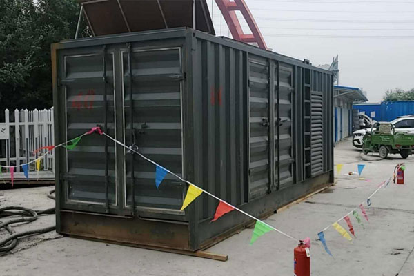 钦北发电机租赁空气滤清器多久更换一次?
