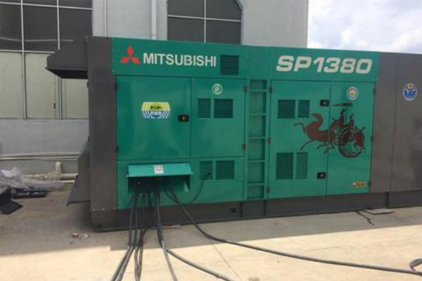 钦北为什么有些柴油发电机组的输出电压可以调节?